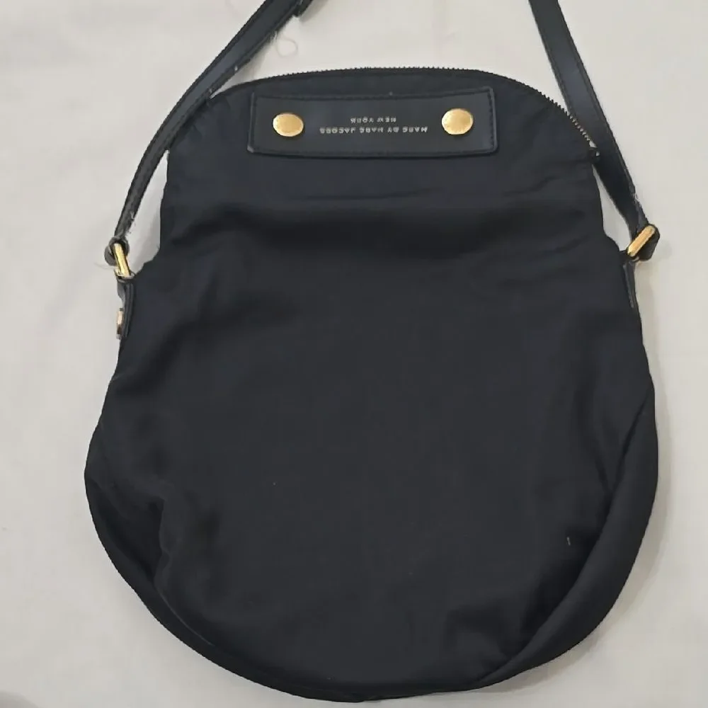 Marc by Marc Jacobs Black Crossbody with Gold Accents - Picture 4 of 12